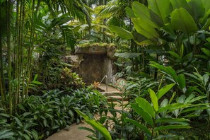 Property grounds - Royal Corin Thermal Water Spa and Resort (La Fortuna)