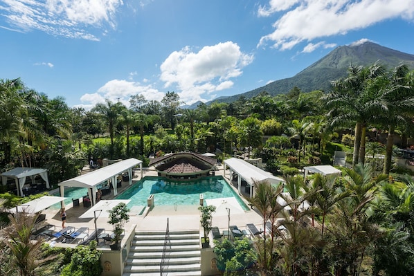 Innenpool, Außenpool