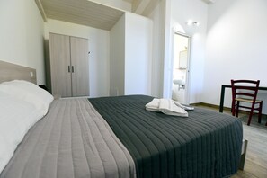 Studio | Tirai kedap cahaya, kedap suara, dan tempat tidur bayi gratis