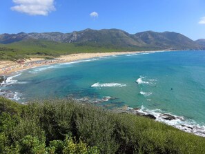 Platja a a prop, gandules de platja i tovalloles de platja