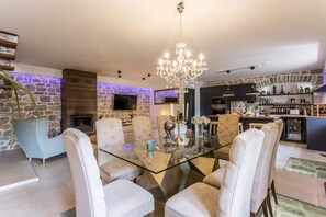 Dining - Villa Draga, Beautiful backyard paradise pool villa in Split-Dalmatia (Solin)