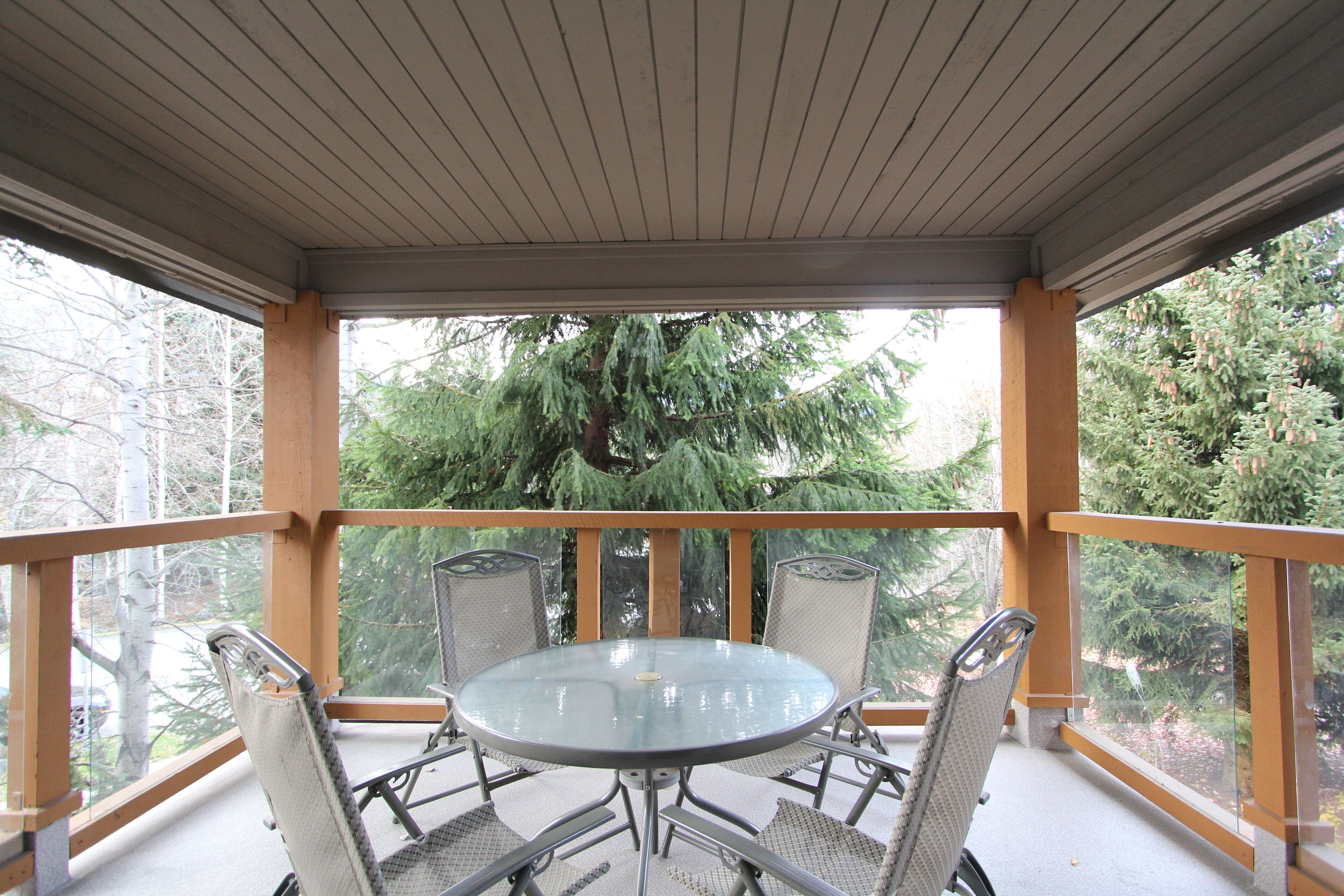 Deluxe Condo, 2 Bedrooms, Hot Tub | Terrace/patio