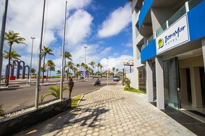 Front of property - Beira Mar Hotel (Aracaju)