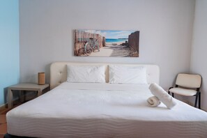 Habitación Deluxe | Colchones Tempur-Pedic, caja fuerte, decoración individual