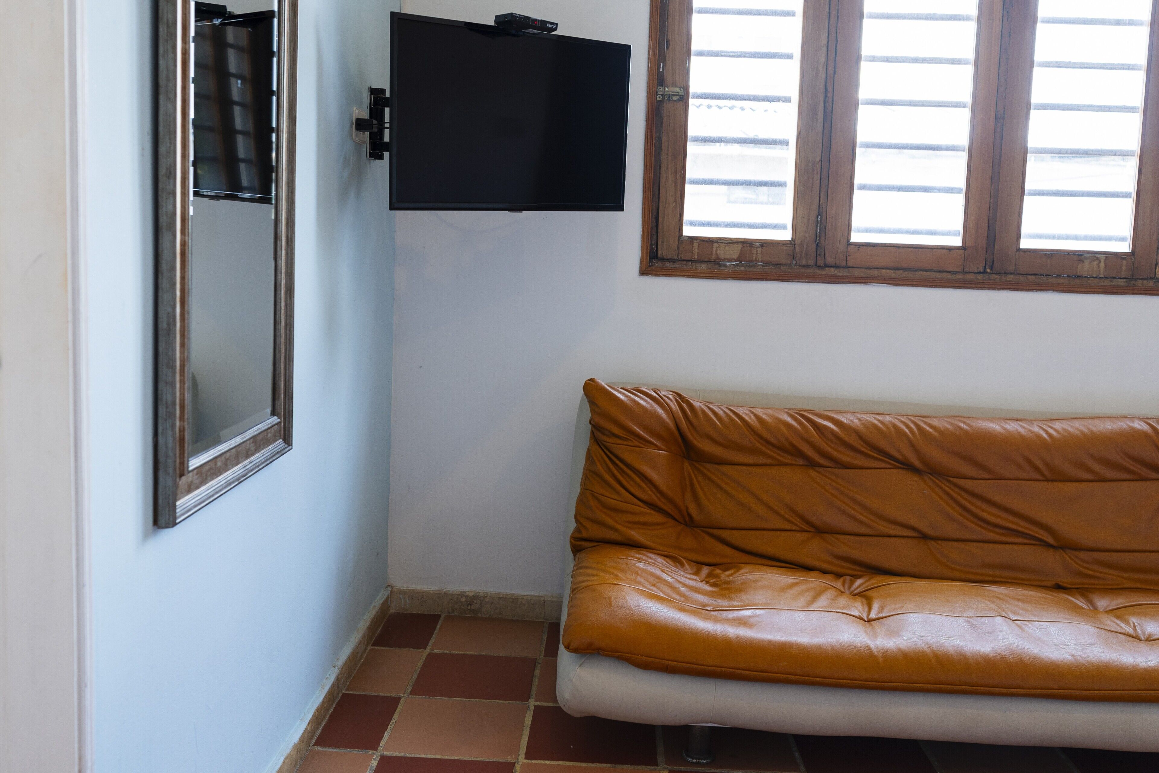 Colchones Tempur-Pedic y caja de seguridad en la habitación 