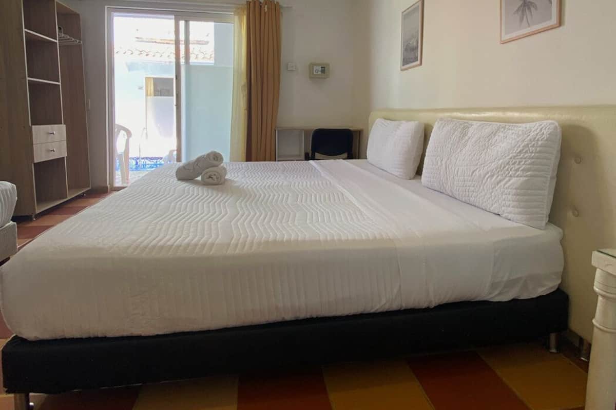 Deluxe kamer | 3 slaapkamers, Tempur Pedic-bedden, een kluis op de kamer
