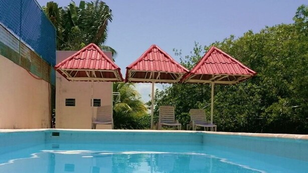 Pool - Hotel Laguna Encantada (Santa Elena)