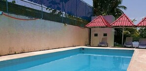 室外泳池