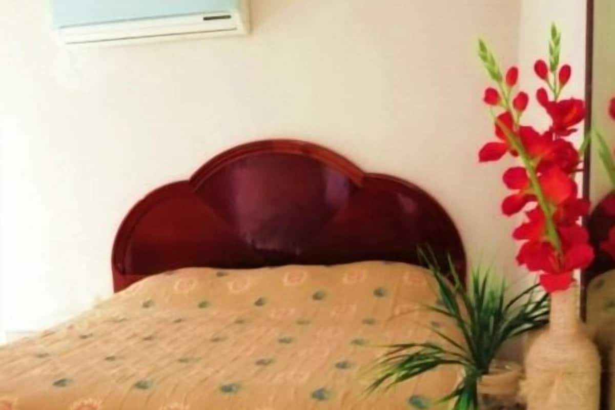 Suite Confort | Cortinas blackout, wifi gratis y ropa de cama