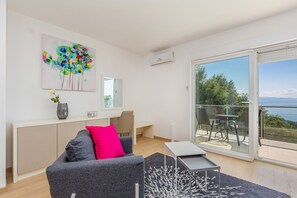 Luxury Villa, 5 Bedrooms, Sea View