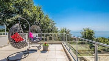 Villa de lujo, 5 habitaciones, vista al mar | Terraza o patio