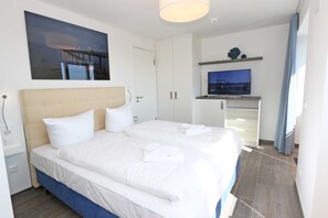 2 عدّة غرف نوم ومكواة/لوح كي وسرير سفر وواي فاي