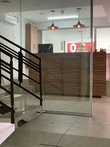 Hotel Business by Grupo La Jolla