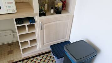 Caravan | Shared kitchen