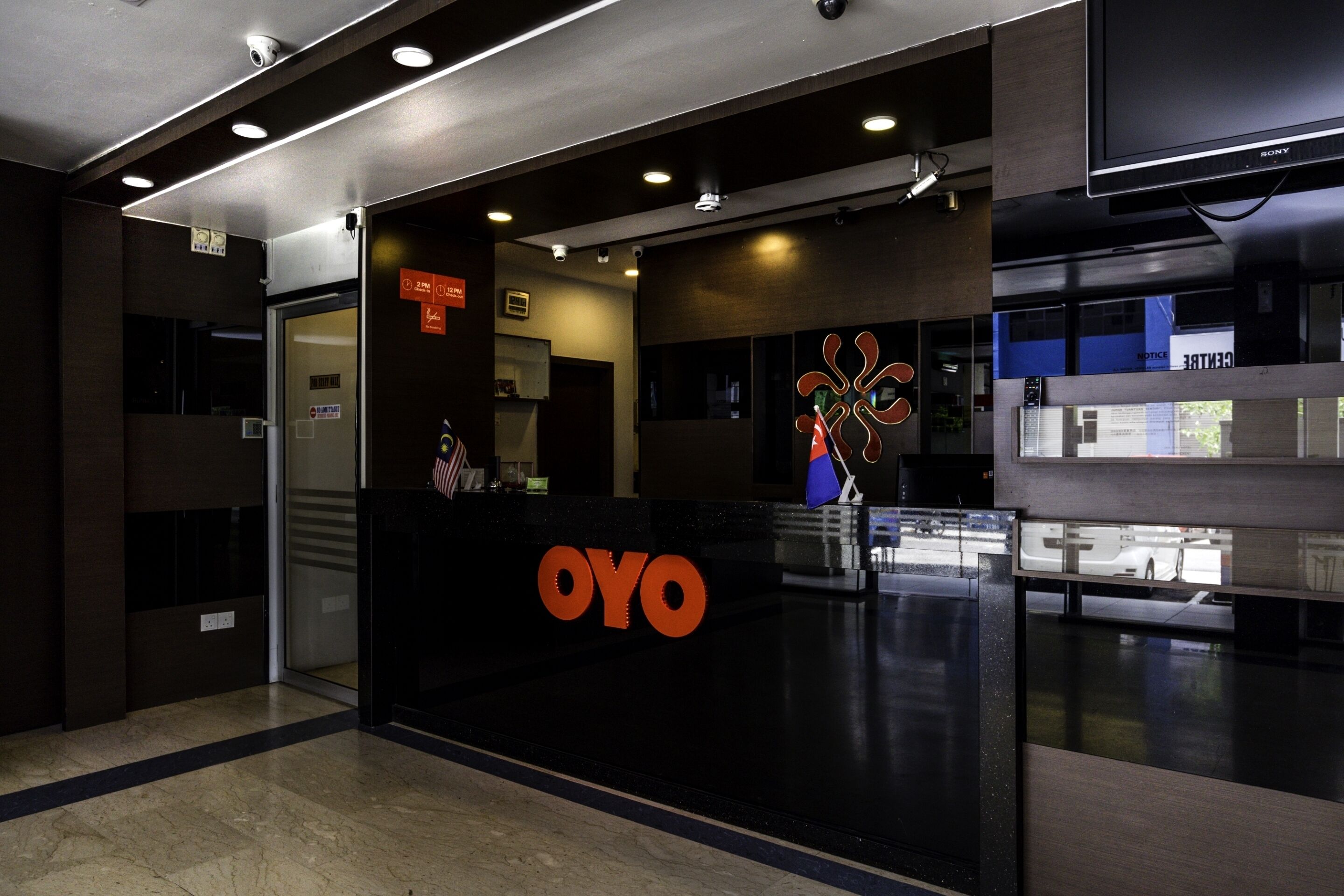 Photo - OYO 1230 Zen Zeng Budget Hotel