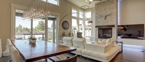 ハウス 4 ベッドルーム | レストラン