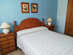 1 quarto, ferros/tábuas de passar roupa, Wi-Fi de cortesia