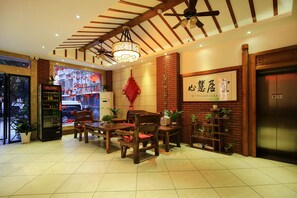 Lobby - Guilin Gunanmen Hotel (Guilin)