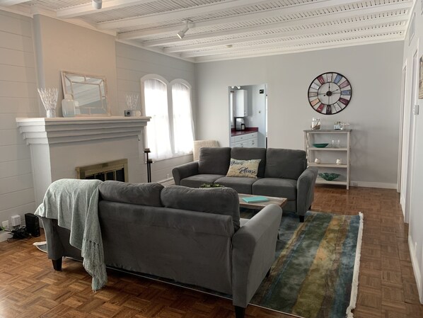 Smart TV, fireplace, Hulu, toys