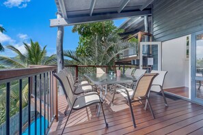 Balcony view - The Treehouse (Airlie Beach)
