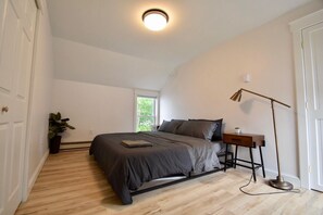 2 habitaciones, escritorio, wifi gratis y ropa de cama