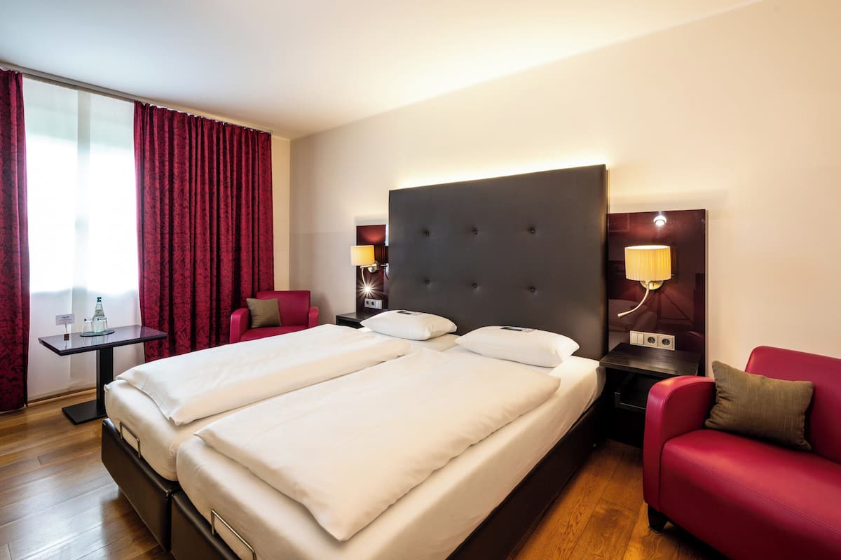 Comfort Double Room, Garden Area | In-room safe, free WiFi, bed sheets, wheelchair access