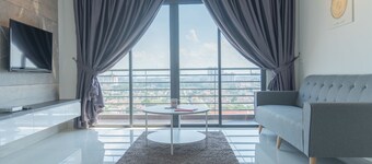 OYO Home 987 Premium 1BR 1 Tebrau Residences