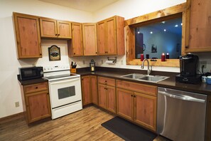 Private kitchen - Mount Princeton Hideaway (Buena Vista)