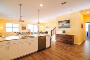 Interior - STUNNING 9 BED POOL HOME! Two Resorts included in your reservation! (Davenport)