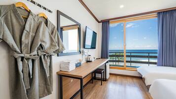 Standard Twin Room, Ocean View | Free WiFi