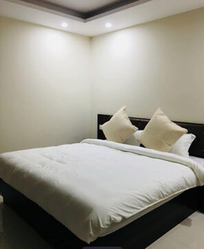 Rollaway beds, free WiFi, wheelchair access