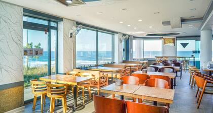 Mangsang Beach Pension