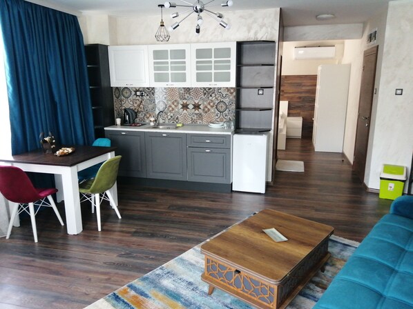 Appartement Standard, 1 chambre (A2) | Restauration dans la chambre