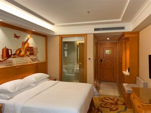 Deluxe Double Room | Desk, blackout drapes, soundproofing, free WiFi - Vienna Hotel Guangzhou Huijiang Station (Guangzhou)