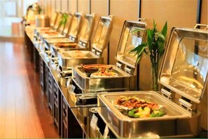Petit déjeuner buffet