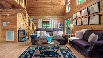 Cabin, 2 Bedrooms | Living area