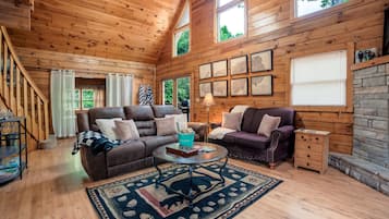 Cabin, 2 Bedrooms | Living area
