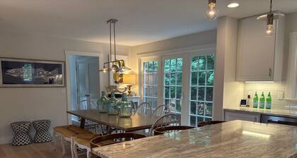 Modern 5 Bedroom Home. Newly constructed. Large yard. Close to beaches and town.