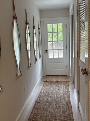 Interior - Modern 5 Bedroom Home. Newly constructed. Large yard. Close to beaches and town. (Nantucket)