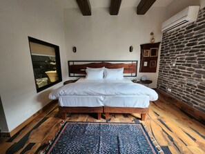 Premium-Doppel- oder -Zweibettzimmer | Hochwertige Bettwaren, Daunenbettdecken, Zimmersafe