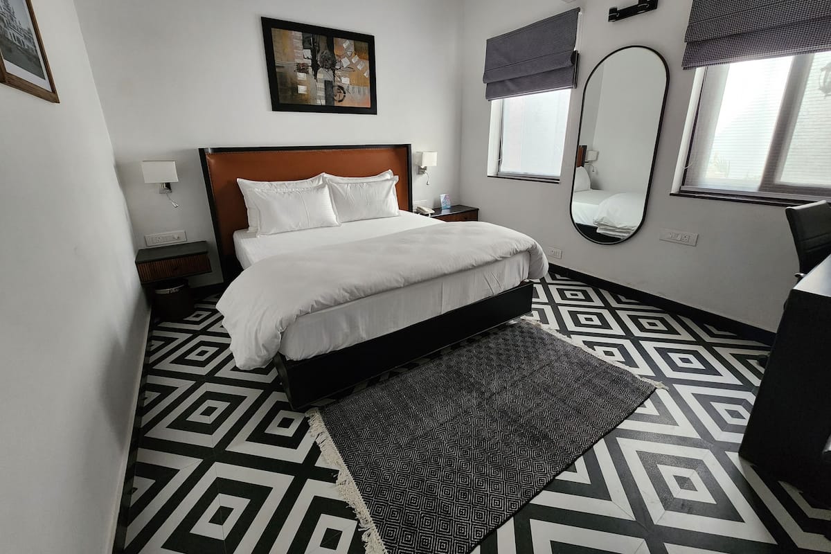 Quarto casal superluxo | Roupas de cama premium, edredons de pluma, cofres nos quartos