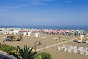 Private beach, sun-loungers, beach umbrellas