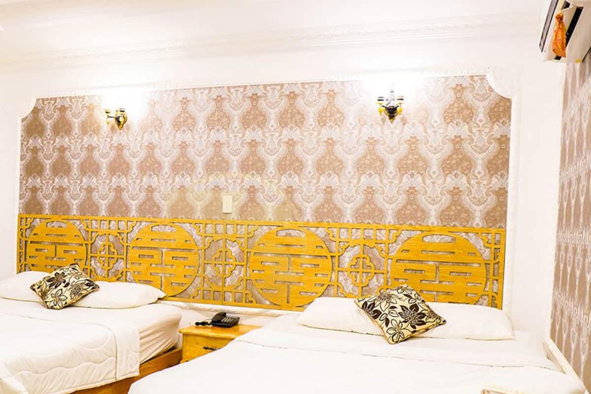 Quarto família | Escrivaninha, Wi-Fi de cortesia, roupa de cama
