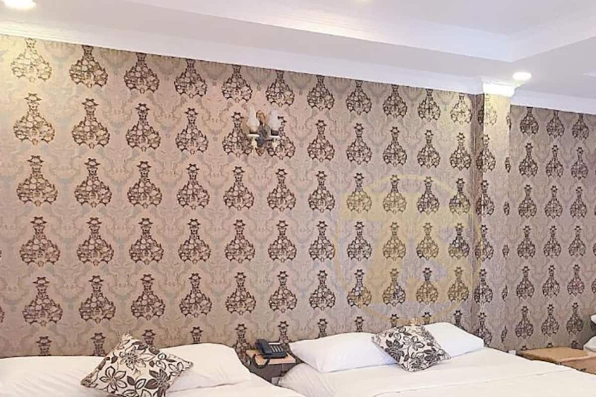 Suíte família | Escrivaninha, Wi-Fi de cortesia, roupa de cama