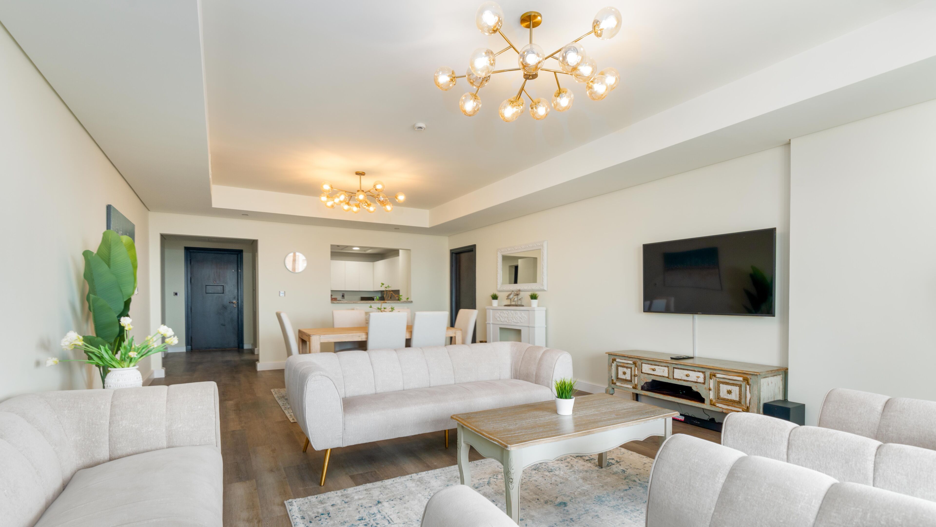 Luxury Apartment, 2 Bedrooms, Sea View (Palm View) | Living area