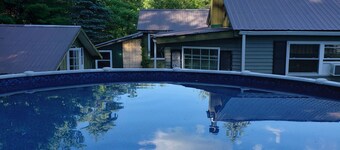 RUSTIC COUNTRY COTTAGE With SWIMMING POOL