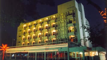 Façade de l’hébergement - soirée/nuit