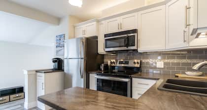 Modern Apartment walking distance to the Heart of Downtown Charlottetown