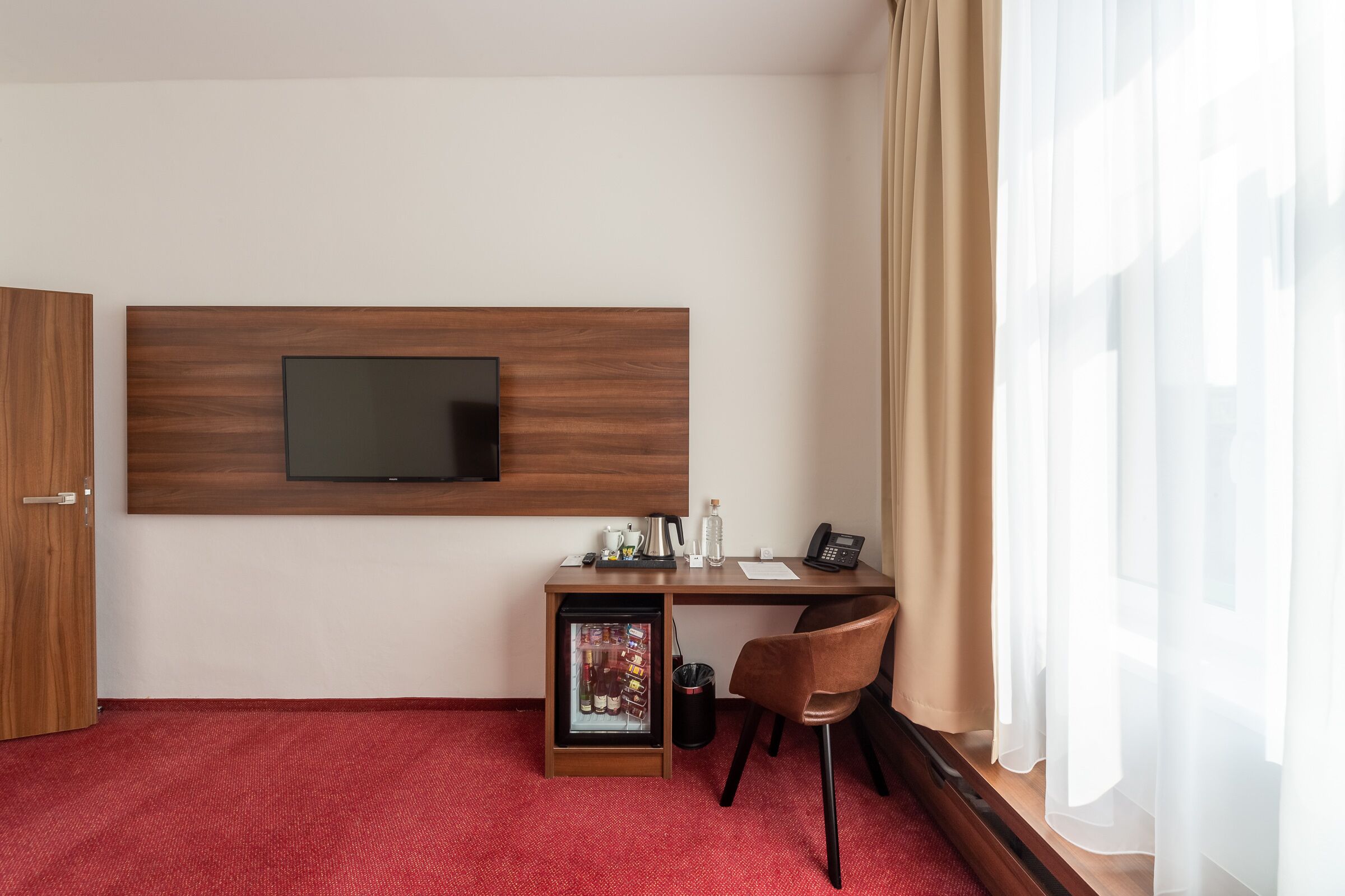 deluxe double room | 1 bedroom, premium bedding, minibar, in-room safe