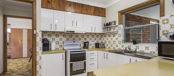 Retro @ Riverview - 4 Riverview Place North Haven